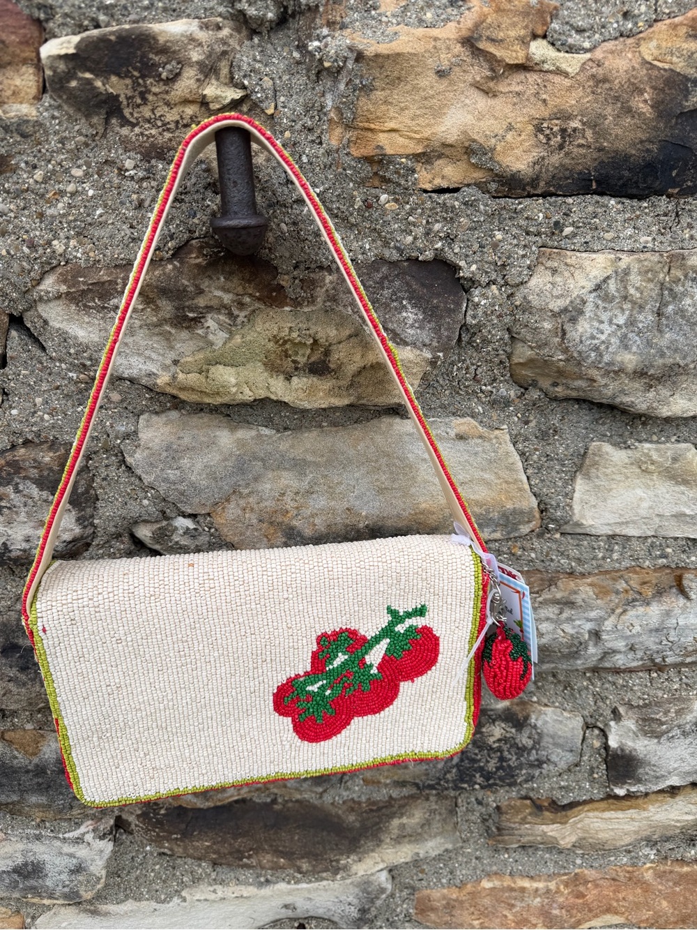 NWT Heirloom Tomato Beaded Bag purse Cream with Red Trim - Picture 3 of 3